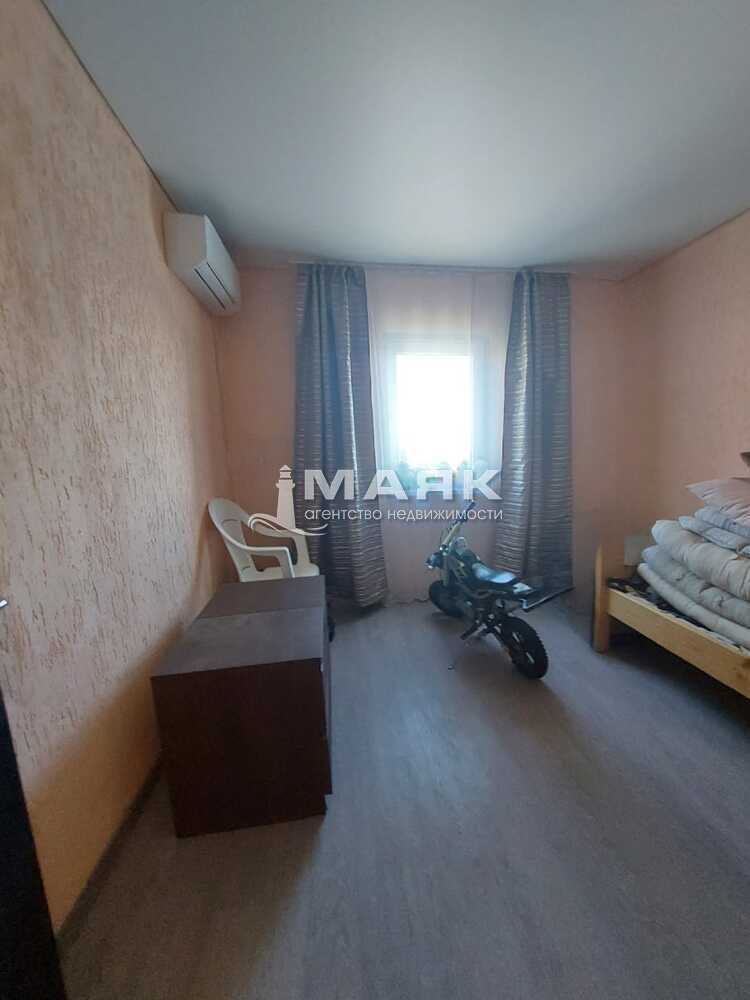 Дом 90 кв.м на участке 5 сот