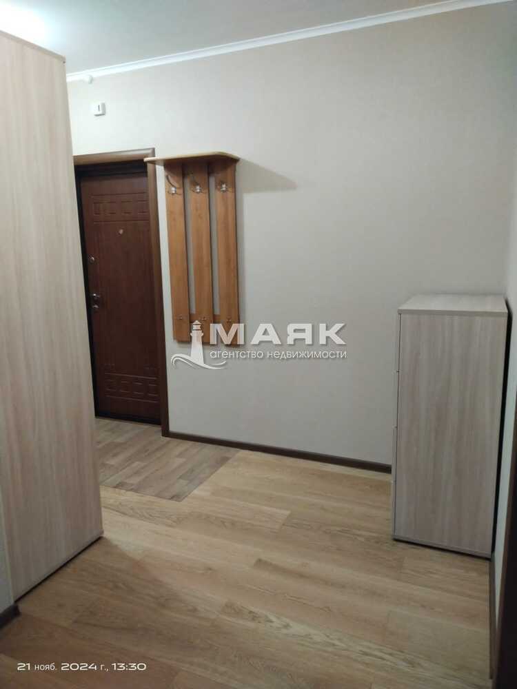 2-к. квартира 66 кв.м, 4/17