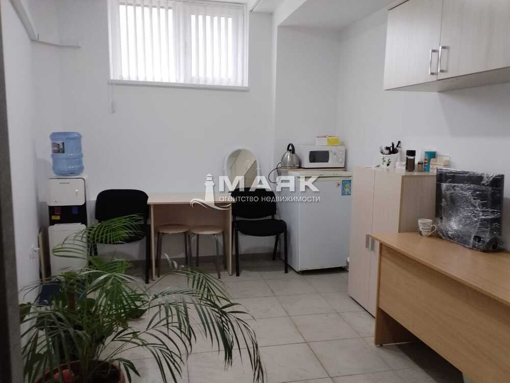 1-к. квартира 108 кв.м, цоколь/10