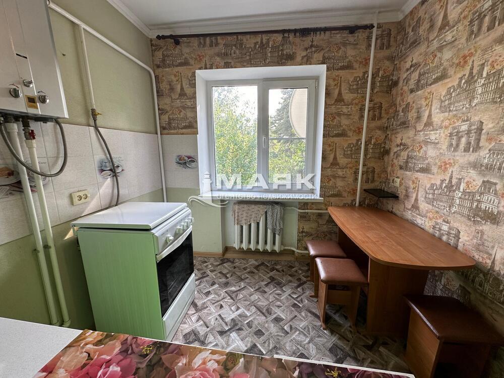 3-к. квартира 43.7 кв.м, 2/2