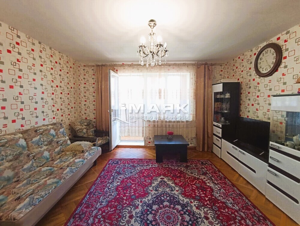 3-к. квартира 69.8 кв.м, 3/5