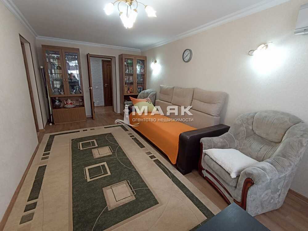 3-к. квартира 64.7 кв.м, 1/2