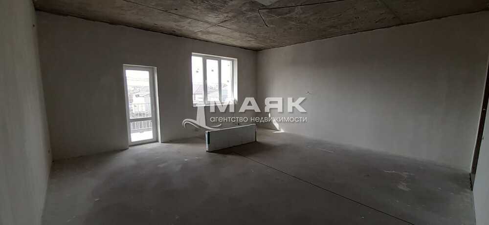 Дом 485.4 кв.м на участке 9.5 сот