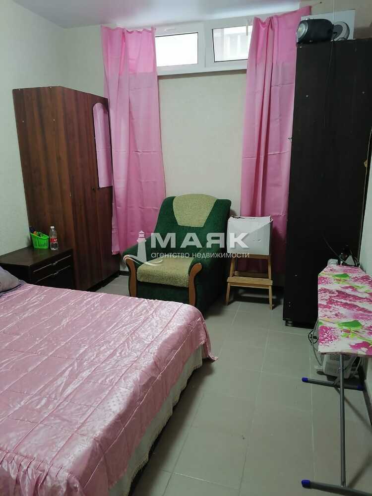 1-к. квартира 37 кв.м, цоколь/13