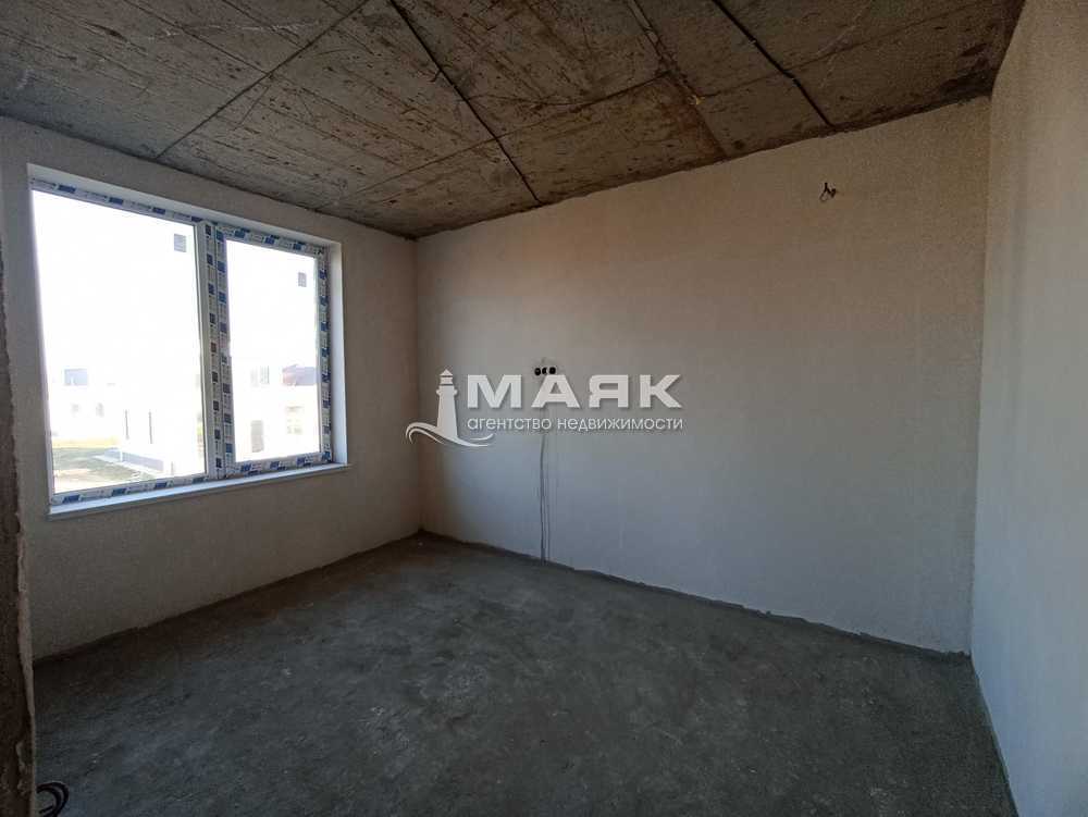 Дом 192 кв.м на участке 4.7 сот