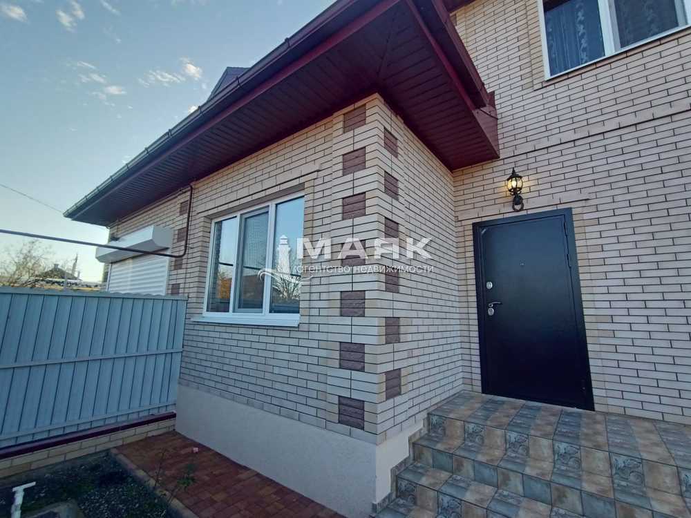 Дом 171 кв.м на участке 6.3 сот