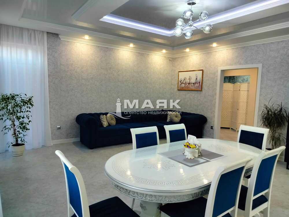 Дом 88.1 кв.м на участке 4.4 сот