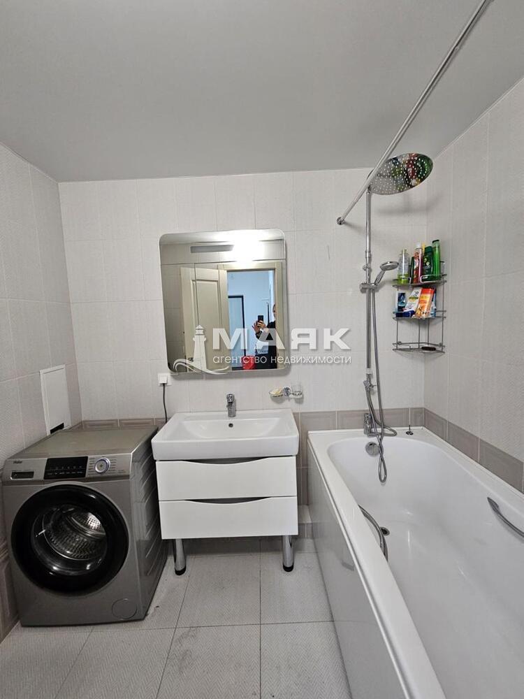 3-к. квартира 87.73 кв.м, 8/18