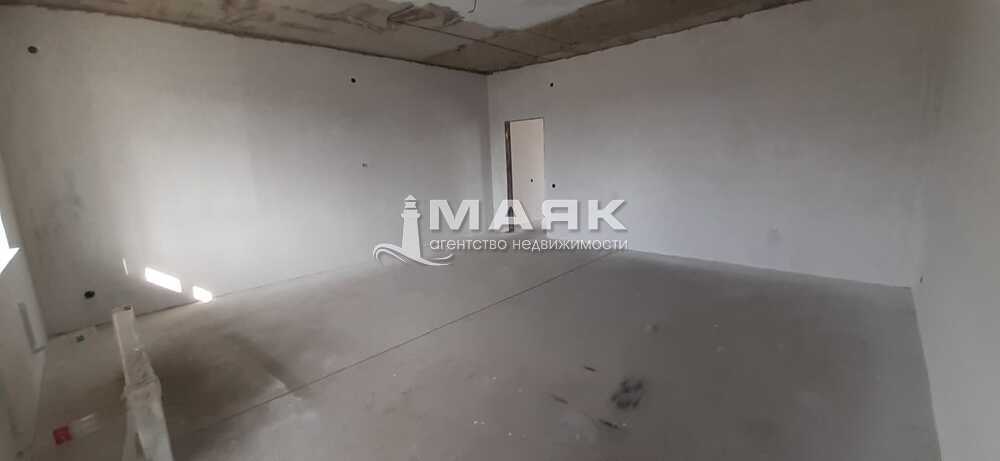 Дом 485.4 кв.м на участке 9.5 сот