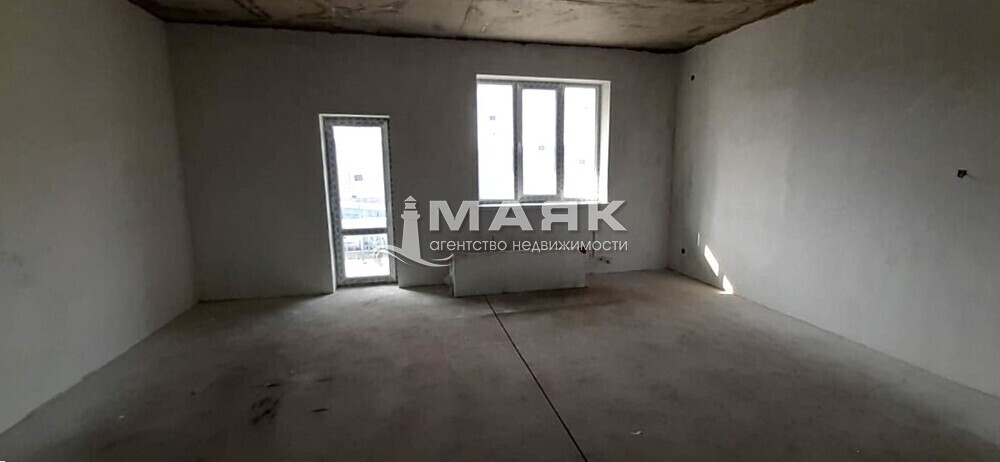 Дом 485.4 кв.м на участке 9.5 сот