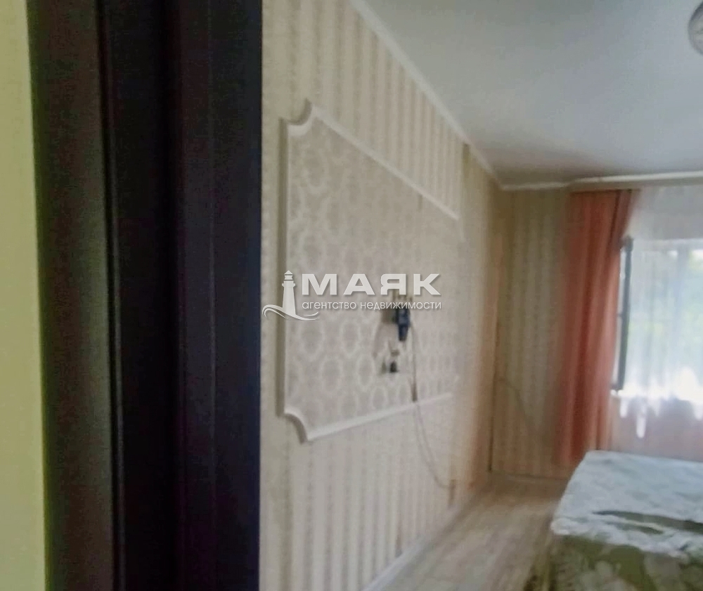 Дом 100 кв.м на участке 5 сот