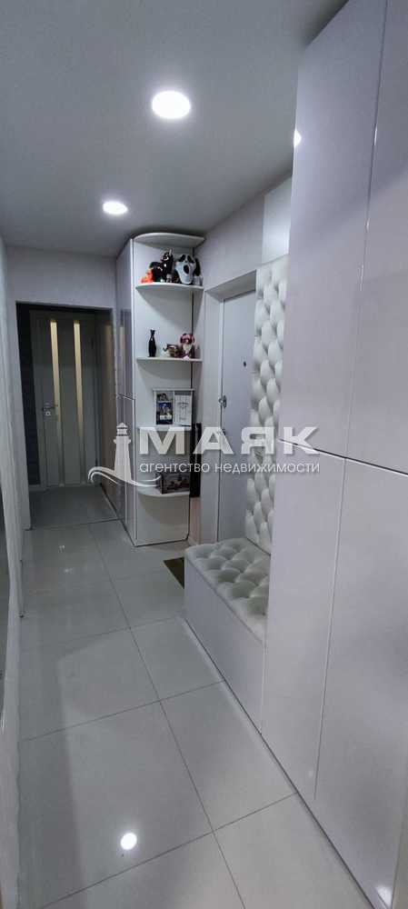 3-к. квартира 58 кв.м, 1/5