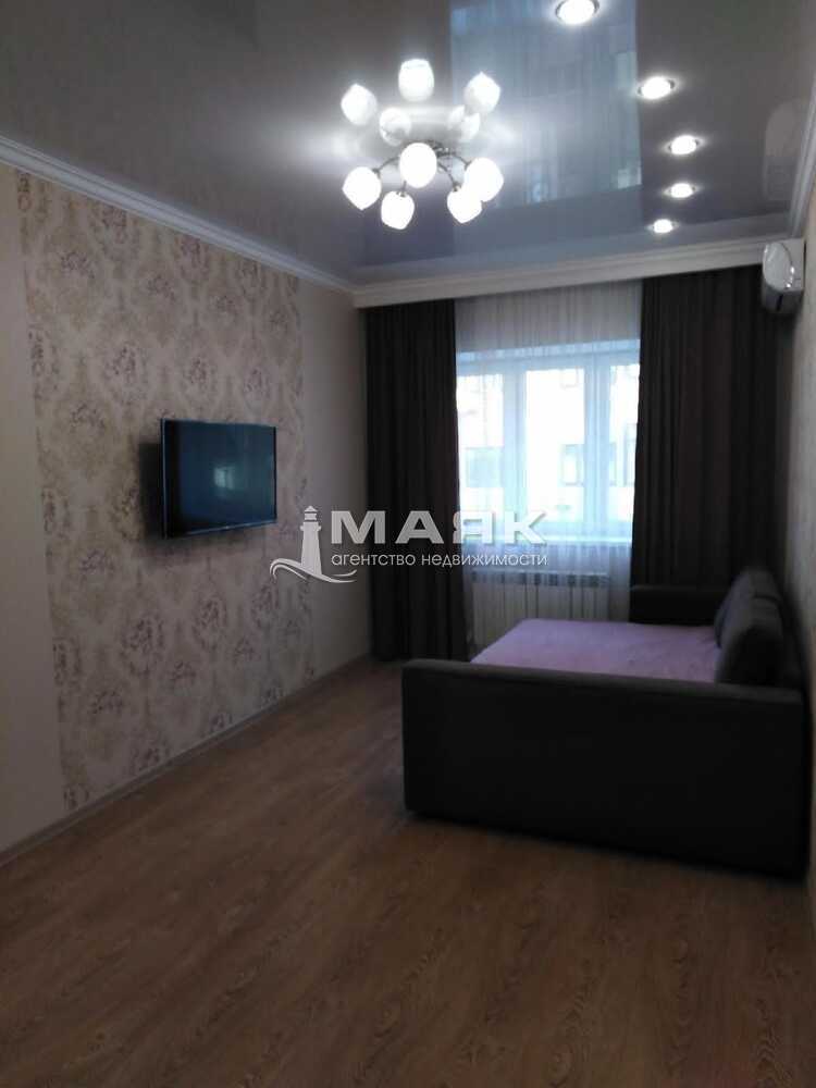 1-к. квартира 38 кв.м, 3/5