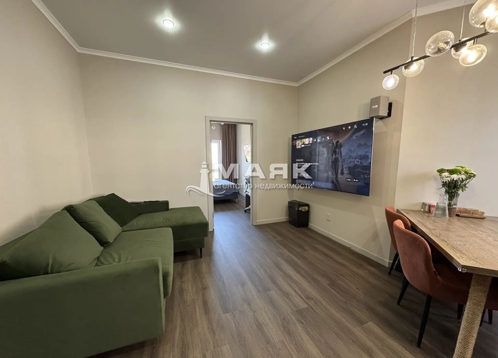 2-к. квартира 61 кв.м, 6/15