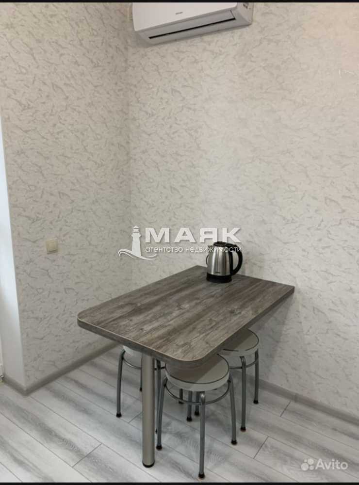 1-к. квартира 44 кв.м, 3/8