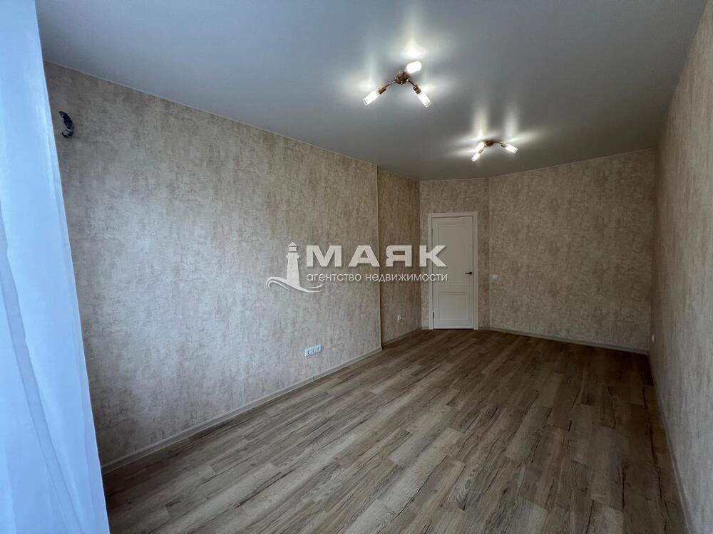 1-к. квартира 40 кв.м, 12/13