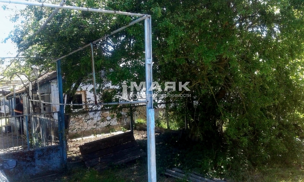 Дом 60 кв.м на участке 15 сот