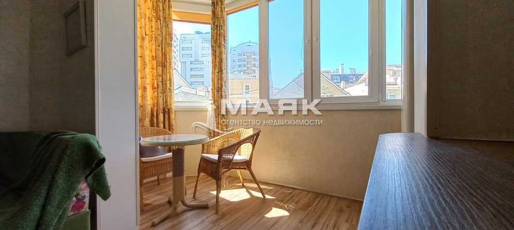 1-к. квартира 53 кв.м, 2/13