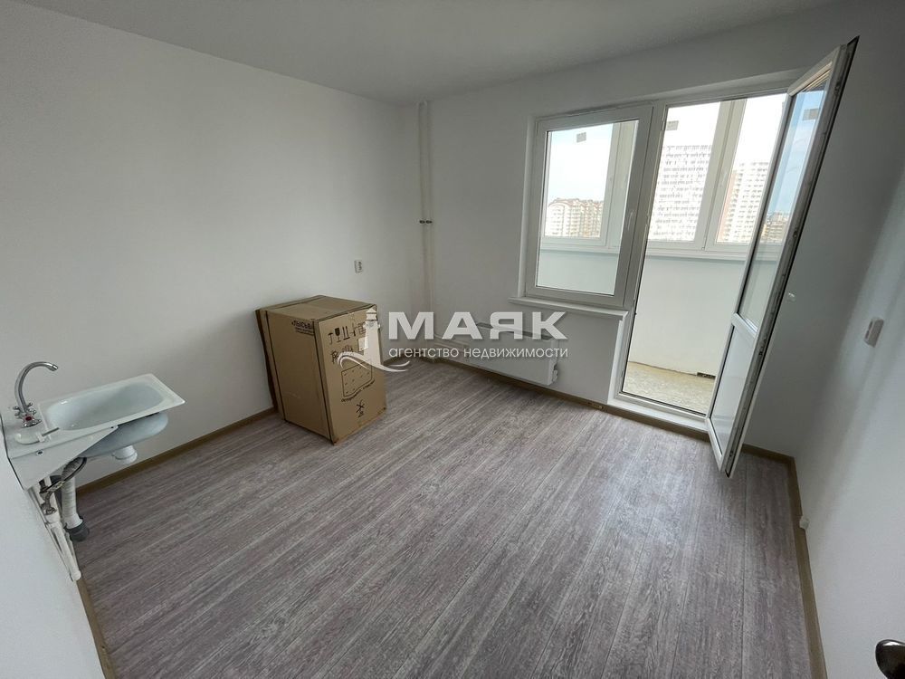 1-к. квартира 39 кв.м, 14/16
