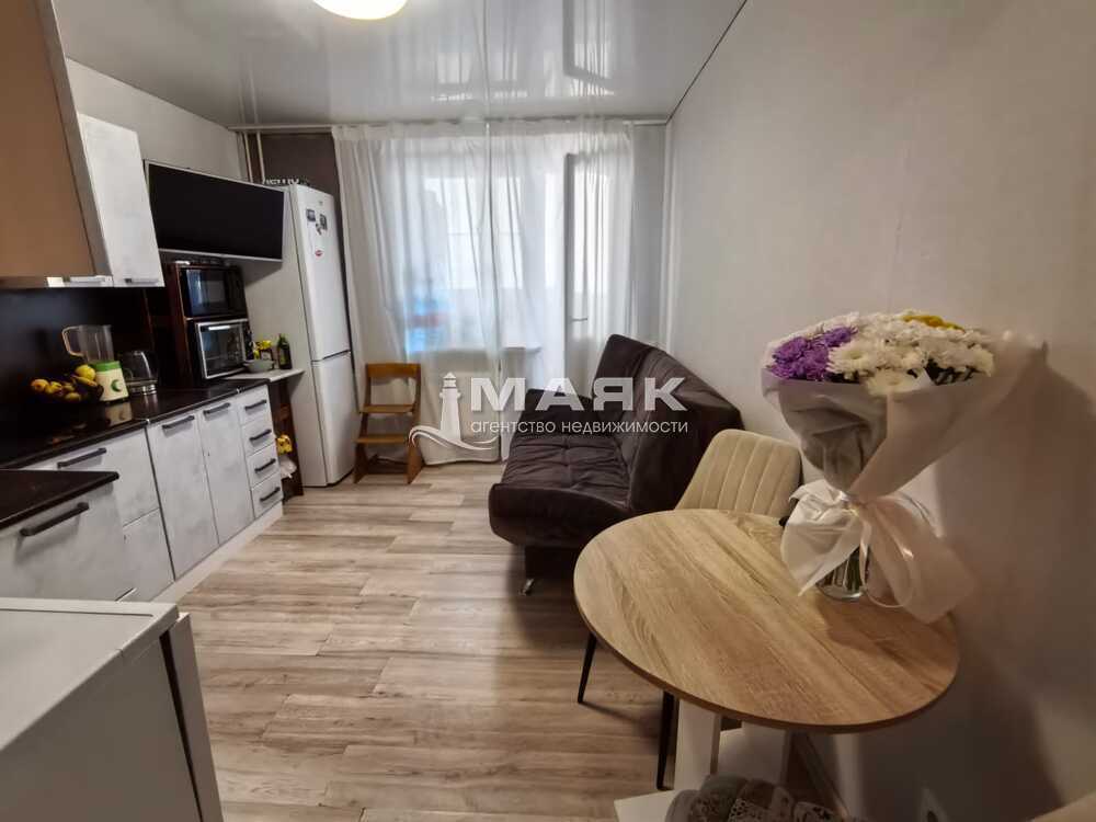 2-к. квартира 56.7 кв.м, 7/13