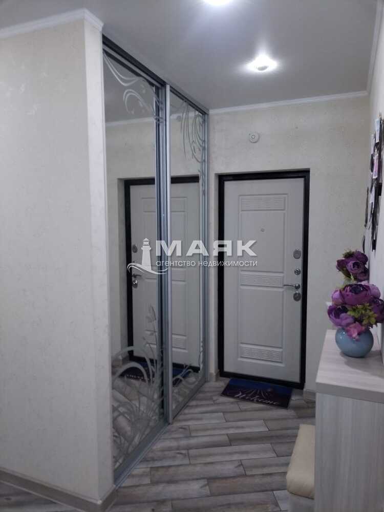 2-к. квартира 72.1 кв.м, 5/13