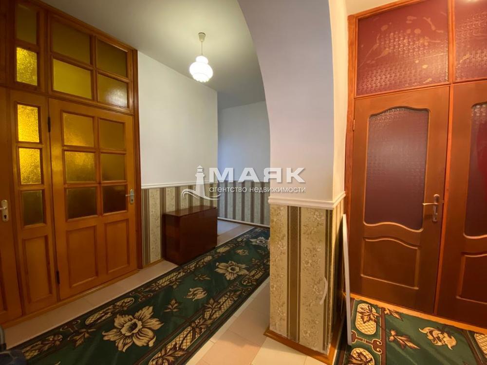 Дом 305.3 кв.м на участке 4 сот