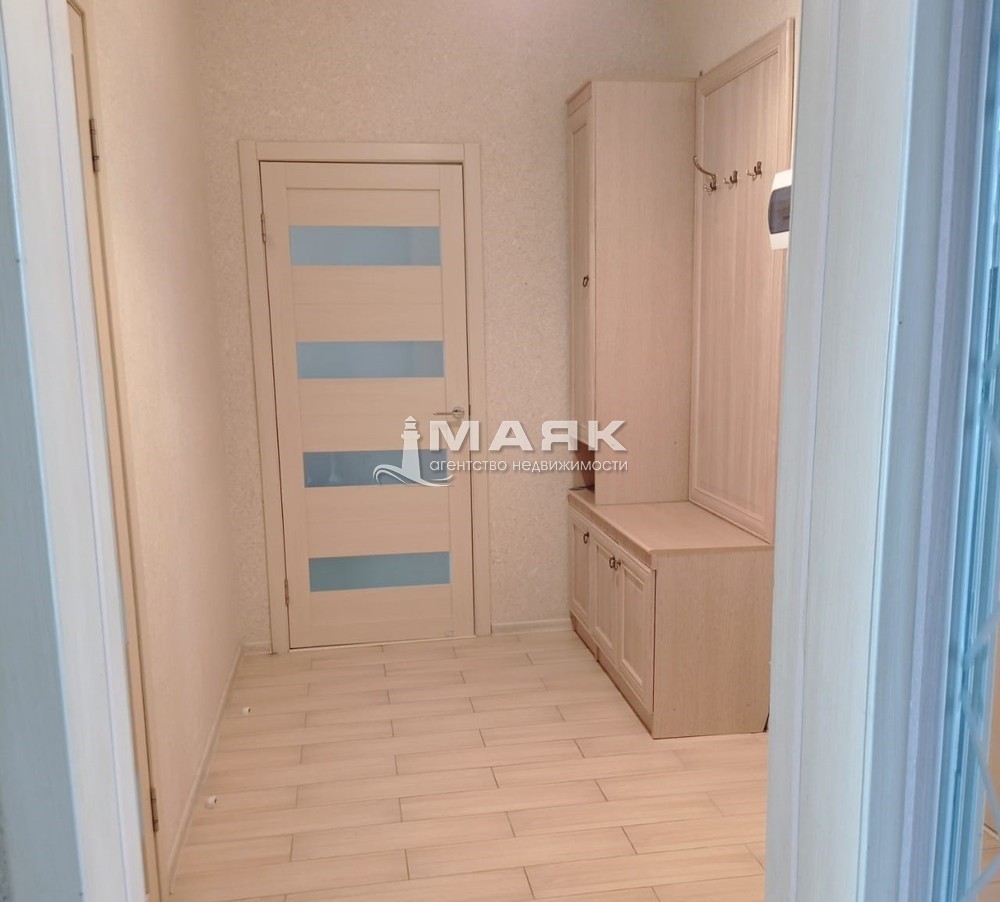 2-к. квартира 62 кв.м, 4/8