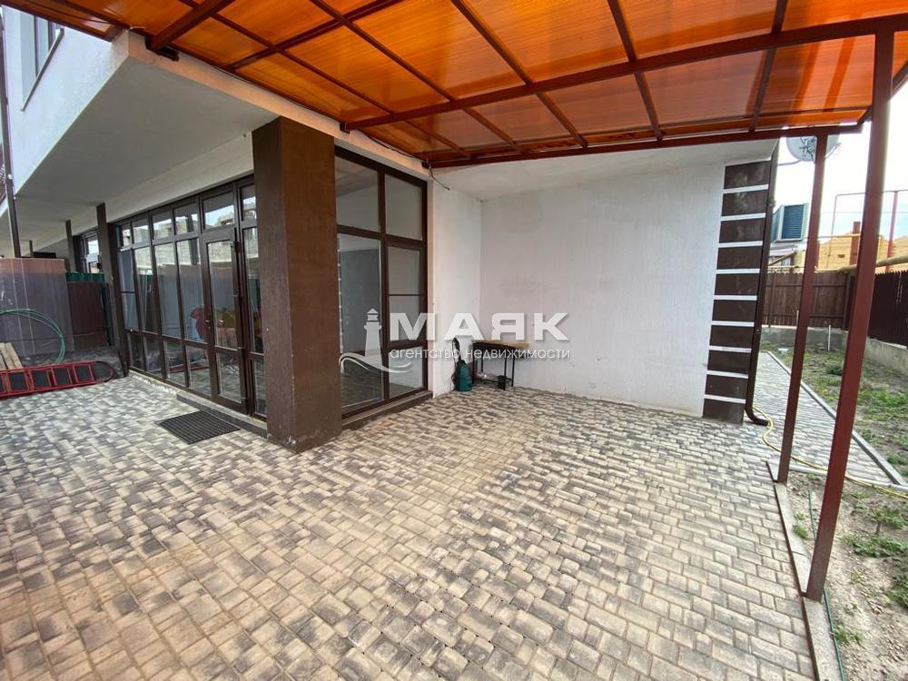 Таунхаус 125.4 кв.м на участке 2.2 сот