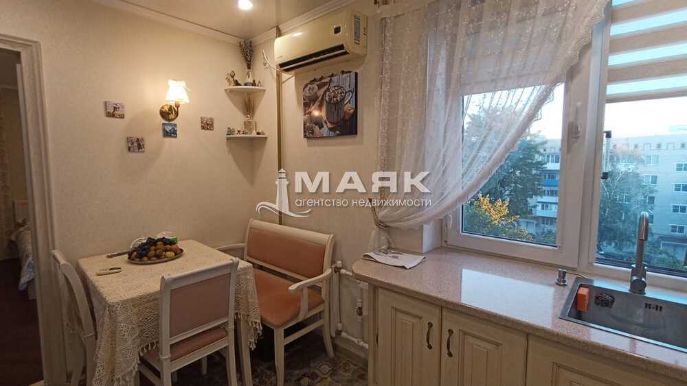 2-к. квартира 38.8 кв.м, 3/5