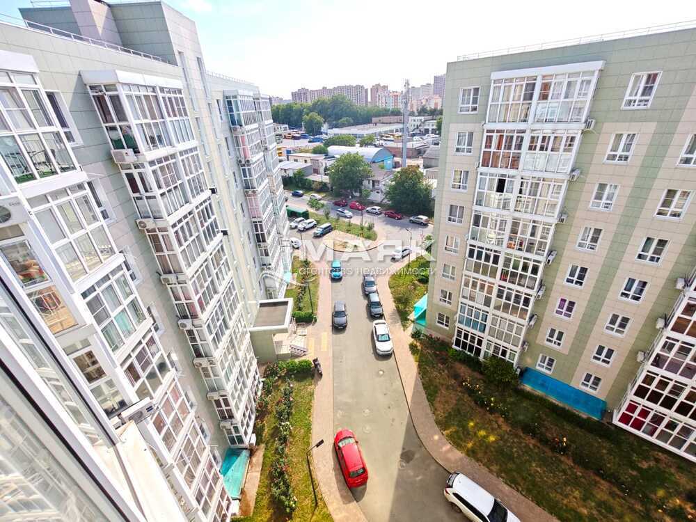 1-к. квартира 37.2 кв.м, 8/8