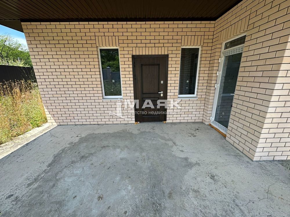 Дом 100 кв.м на участке 5 сот