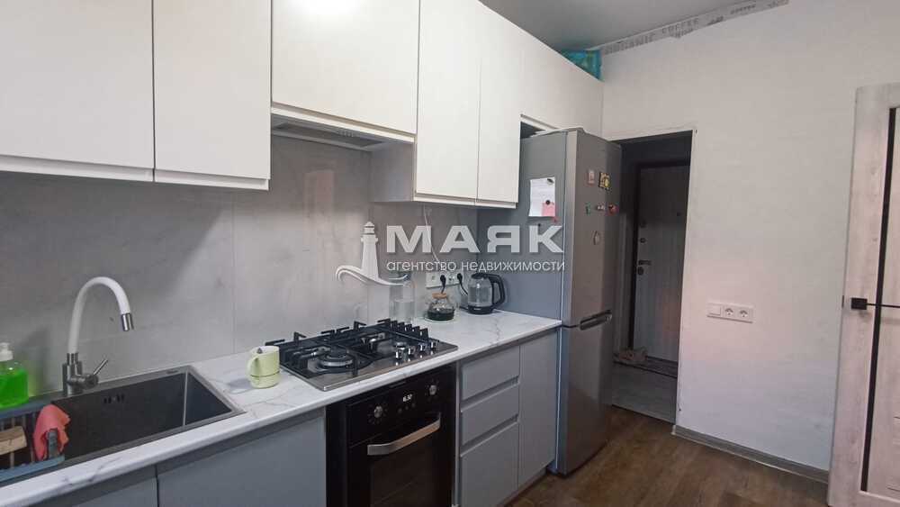 1-к. квартира 37.8 кв.м, 1/3