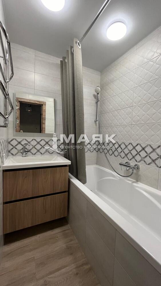 5-к. квартира 125.5 кв.м, 7/10