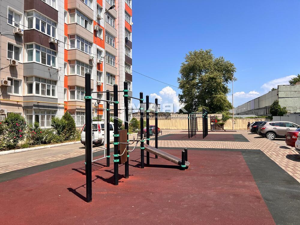 2-к. квартира 68 кв.м, 1/9