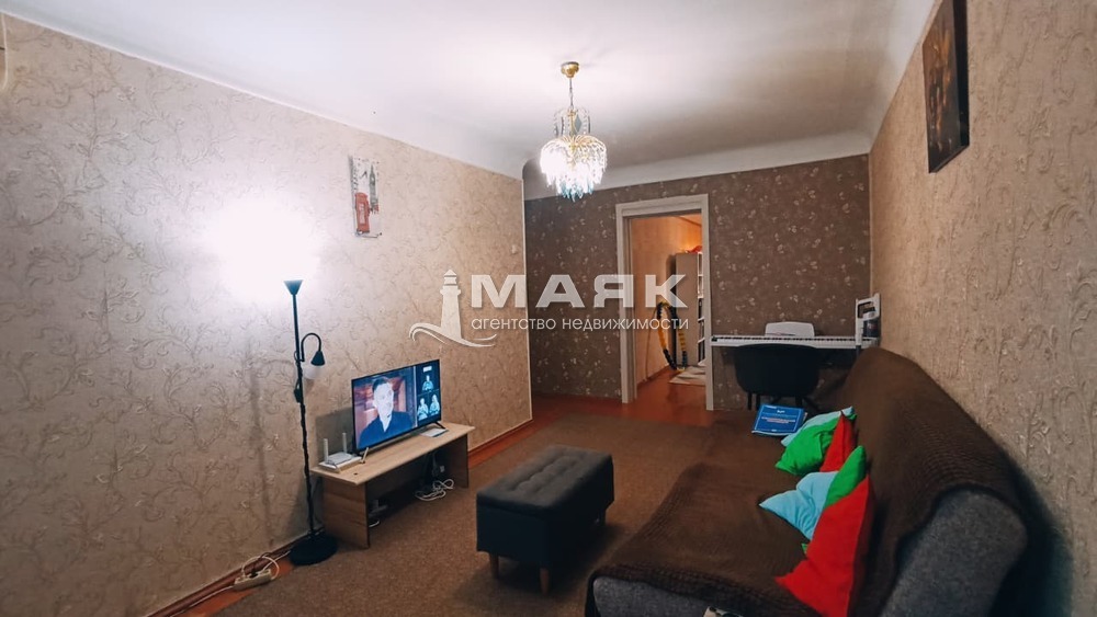 3-к. квартира 58.6 кв.м, 1/2