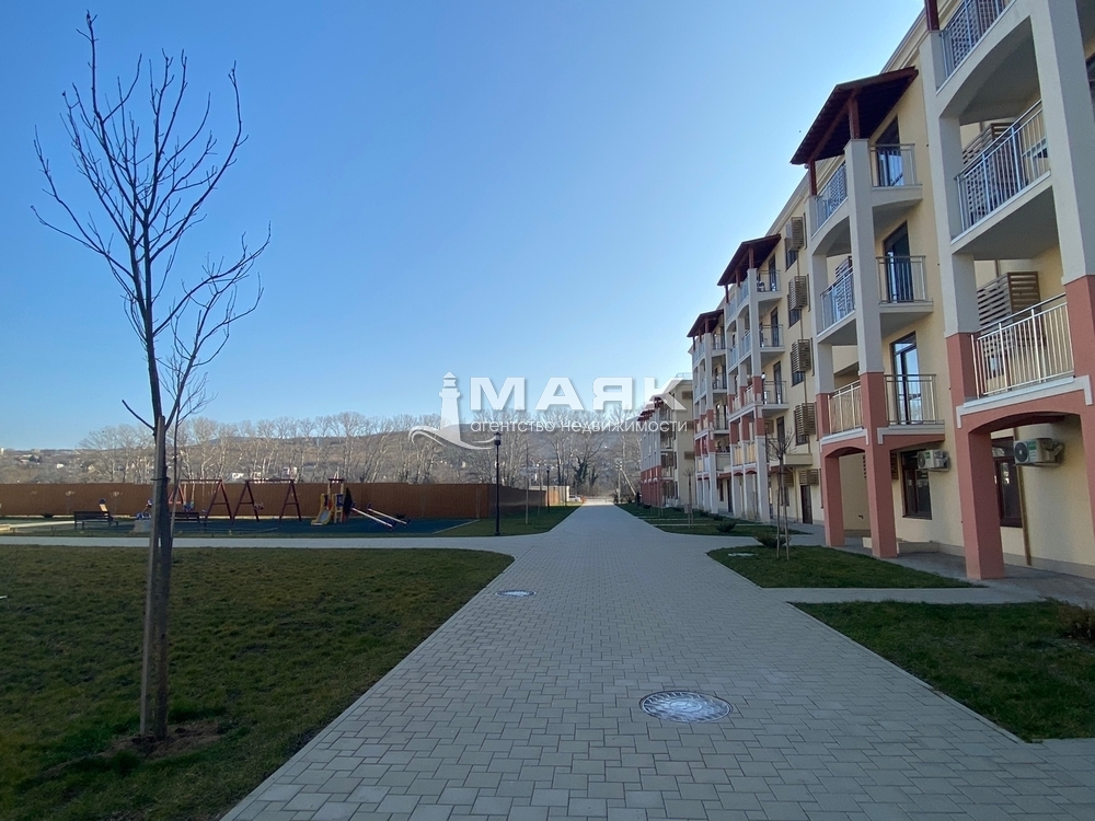 2-к. квартира 48.6 кв.м, 2/4