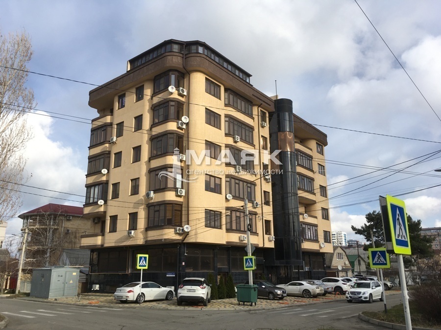 3-к. квартира 94 кв.м, 2/7