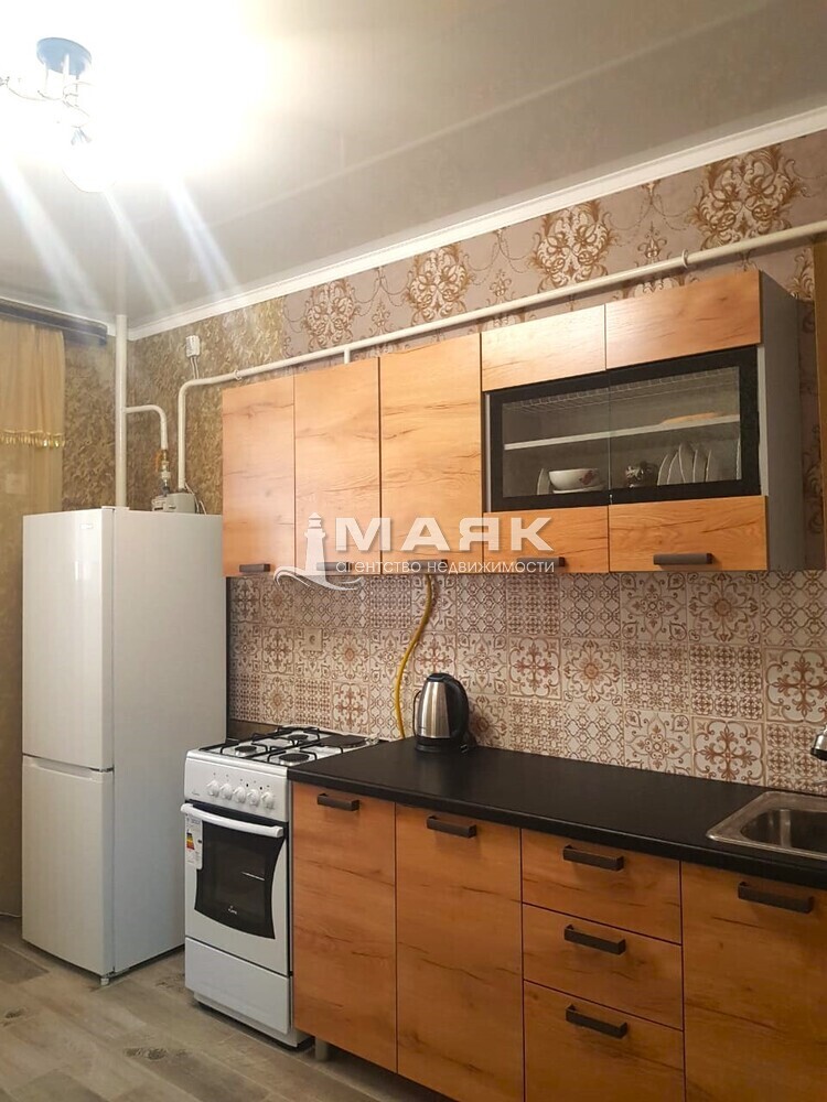 1-к. квартира 44 кв.м, 8/13