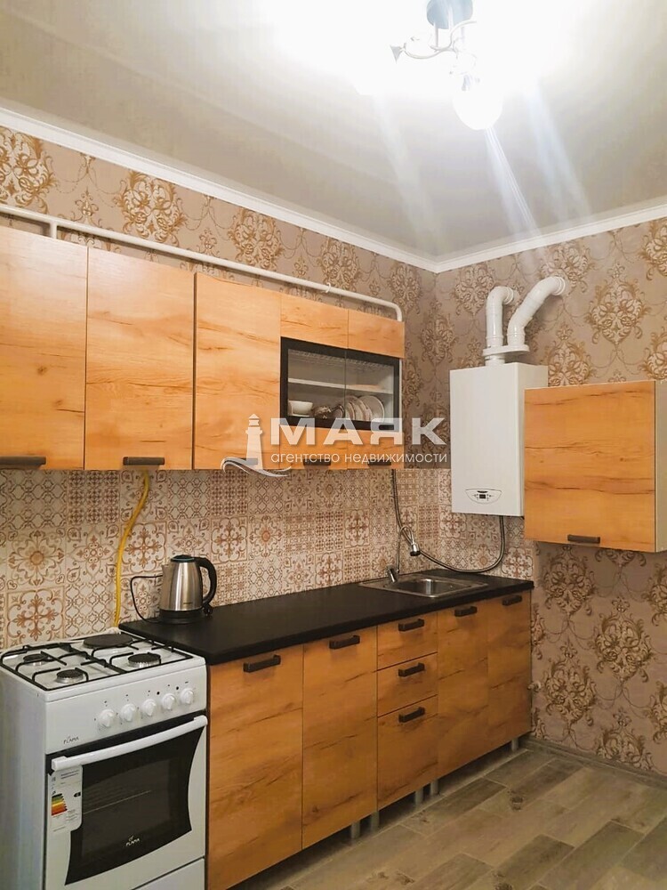 1-к. квартира 44 кв.м, 8/13