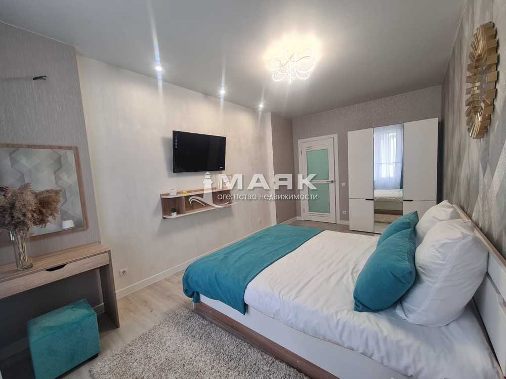 2-к. квартира 74.5 кв.м, 5/5