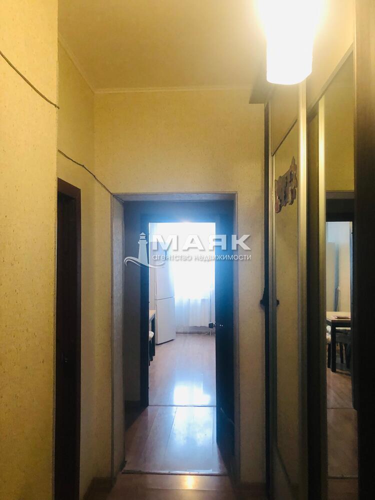 2-к. квартира 61.5 кв.м, 3/6