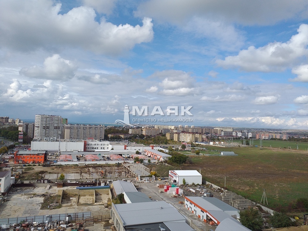 2-к. квартира 57 кв.м, 13/18