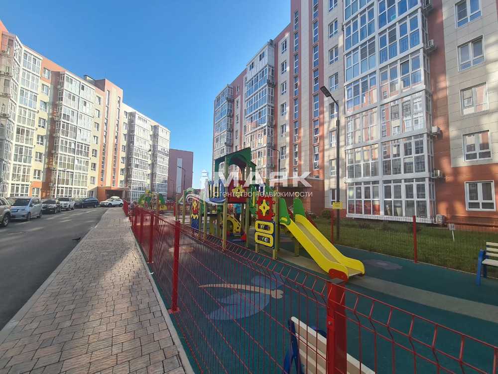 1-к. квартира 37.7 кв.м, 4/8