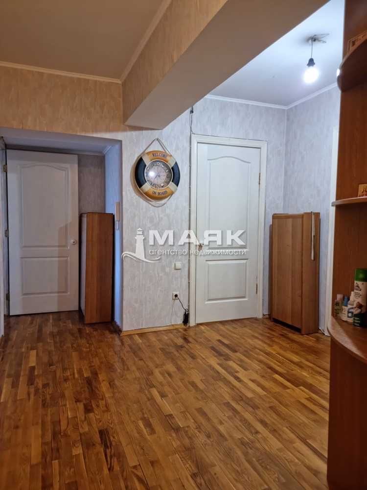 4-к. квартира 92 кв.м, 4/7