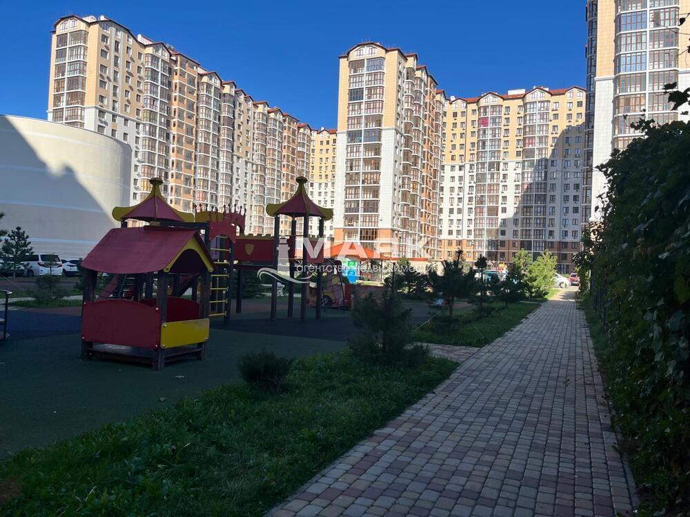 1-к. квартира 35.7 кв.м, 8/16