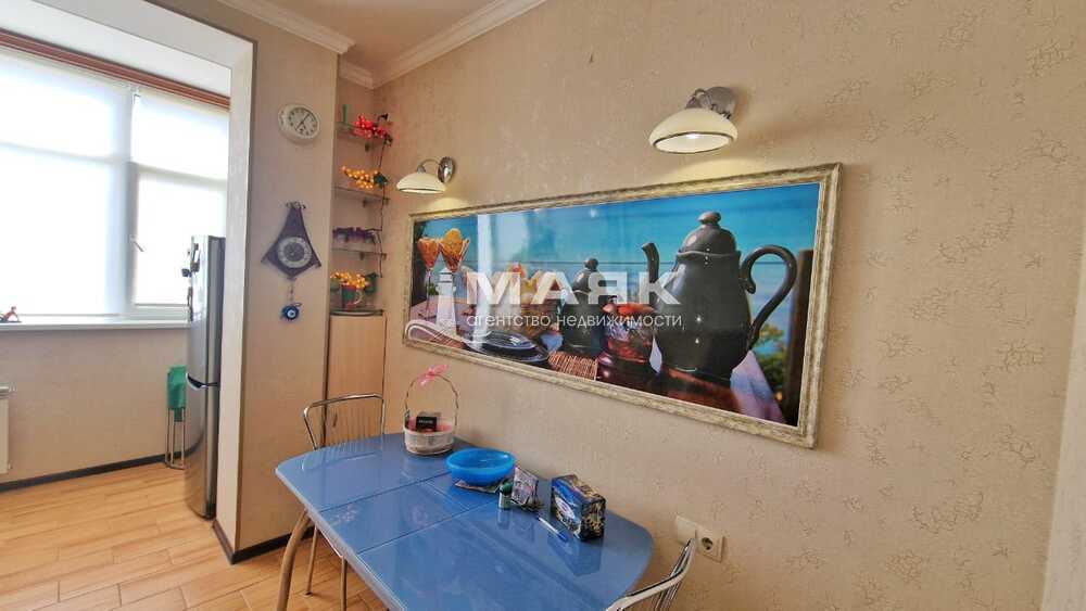 2-к. квартира 63 кв.м, 2/7