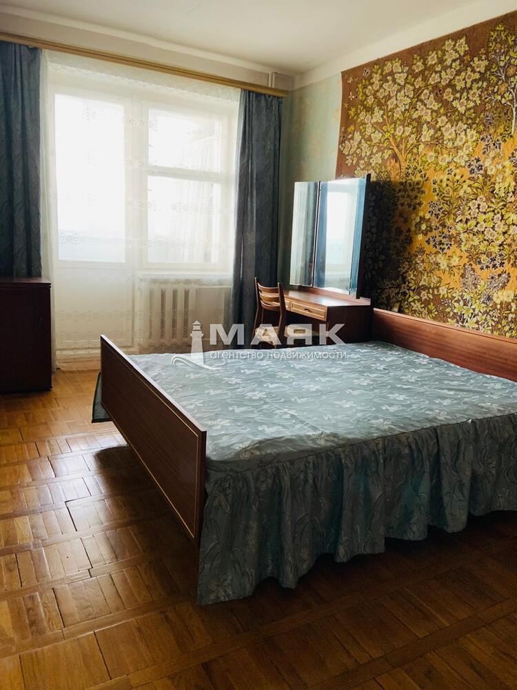 2-к. квартира 60.3 кв.м, 4/6