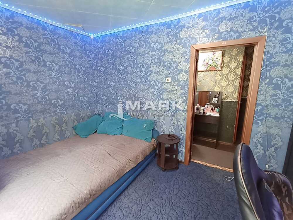 2-к. квартира 47 кв.м, 1/2
