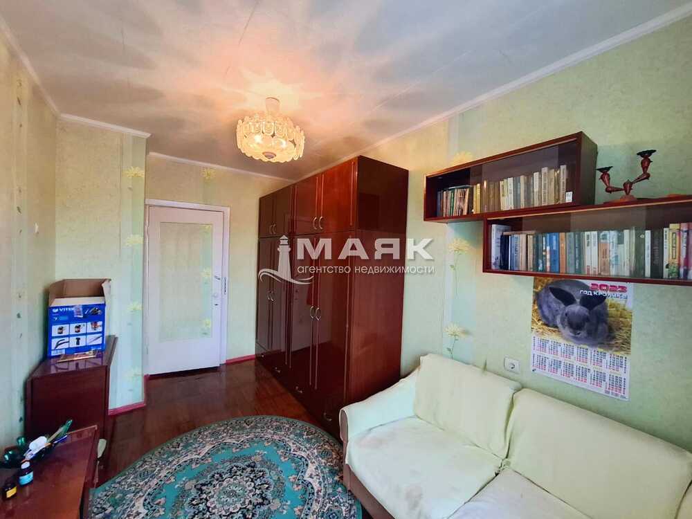 3-к. квартира 57.2 кв.м, 4/5
