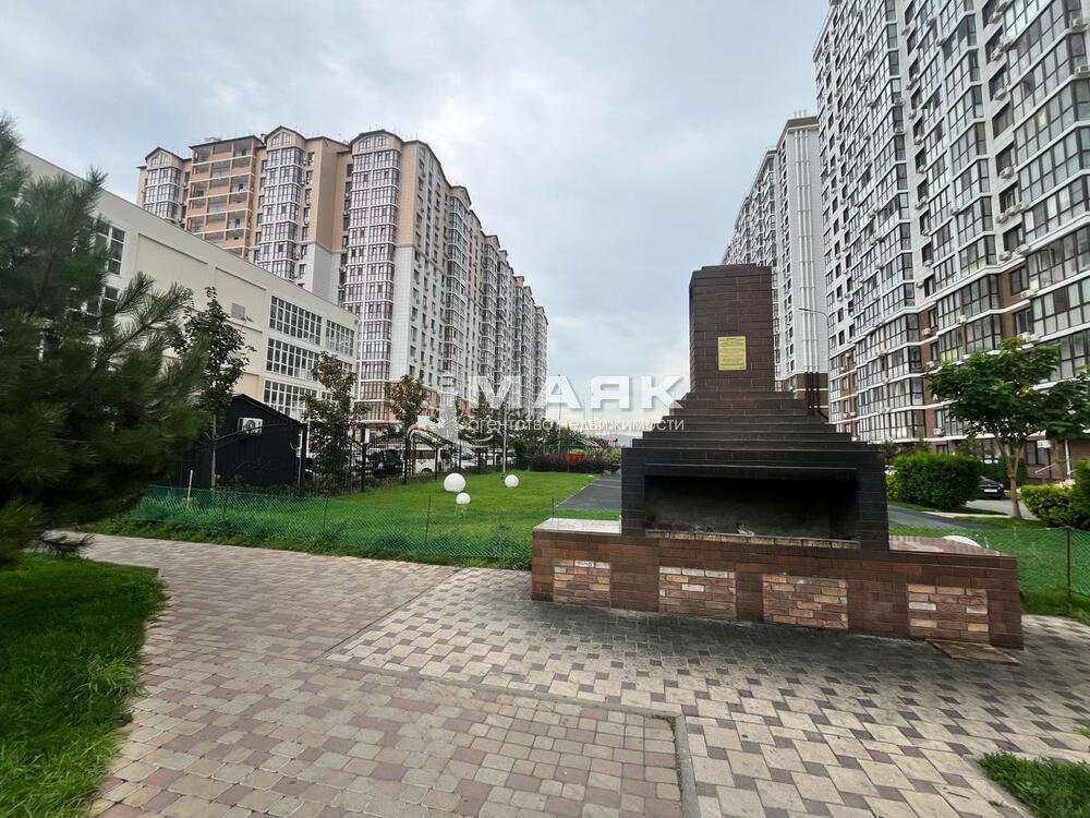 1-к. квартира 37.8 кв.м, 18/20